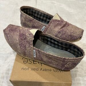 Toms slip ons - lilac